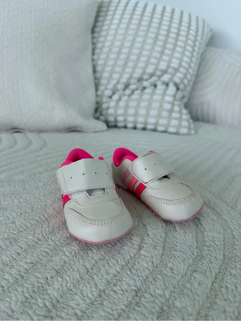 ADIDAS White Sneakers with Pink & Light Pink Stripes- BABY- size 3/6 M